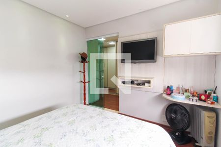 Apartamento à venda com 126m², 3 quartos e 2 vagas Apartamento à venda com 126m², 3 quartos e 2 vagasQuarto 1 - Suíte