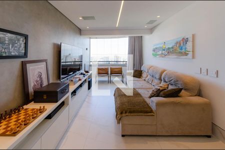 Sala de apartamento para alugar com 3 quartos, 110m² em Belvedere, Belo Horizonte