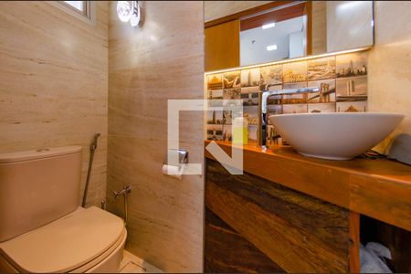 Apartamento para alugar com 110m², 3 quartos e 2 vagas Apartamento para alugar com 110m², 3 quartos e 2 vagasBanheiro de serviço