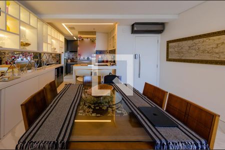 Sala de apartamento para alugar com 3 quartos, 110m² em Belvedere, Belo Horizonte