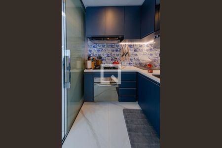 Cozinha de apartamento para alugar com 3 quartos, 110m² em Belvedere, Belo Horizonte