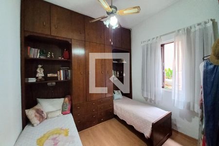 Casa à venda com 247m², 4 quartos e 4 vagasQuarto 2
