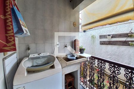 Casa à venda com 247m², 4 quartos e 4 vagasÁrea de Serviço