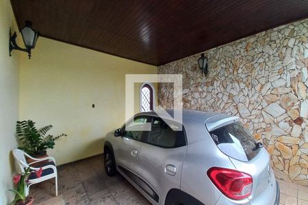 Casa à venda com 247m², 4 quartos e 4 vagasGaragem