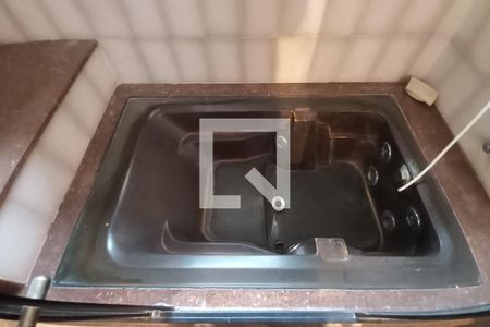 Casa à venda com 247m², 4 quartos e 4 vagasDetalhe do Banheiro da Suíte