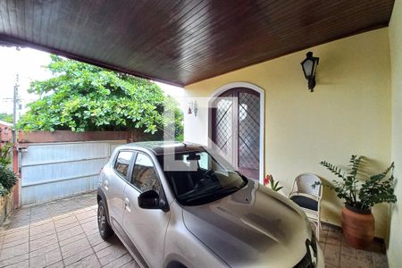 Casa à venda com 247m², 4 quartos e 4 vagasGaragem