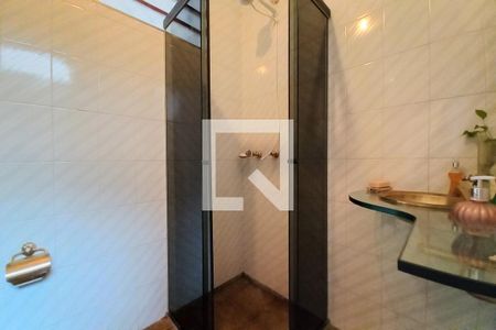 Casa à venda com 247m², 4 quartos e 4 vagasBanheiro