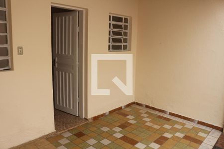 Casa para alugar com 100m², 2 quartos e 1 vagaÁrea de Serviço