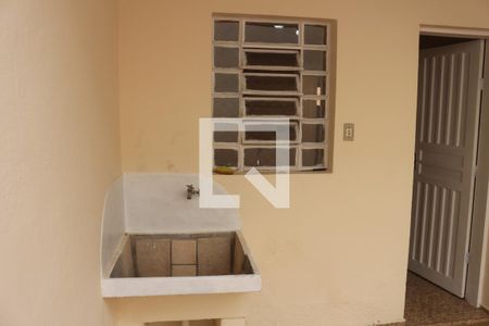 Casa para alugar com 100m², 2 quartos e 1 vagaÁrea de Serviço