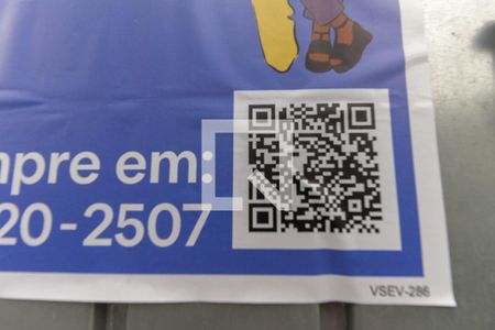 Casa à venda com 293m², 3 quartos e 2 vagas Casa à venda com 293m², 3 quartos e 2 vagasPlaquinha