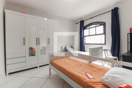 Casa à venda com 293m², 3 quartos e 2 vagas Casa à venda com 293m², 3 quartos e 2 vagasQuarto 2