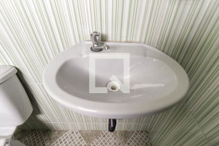 Casa à venda com 293m², 3 quartos e 2 vagas Casa à venda com 293m², 3 quartos e 2 vagasBanheiro de serviço