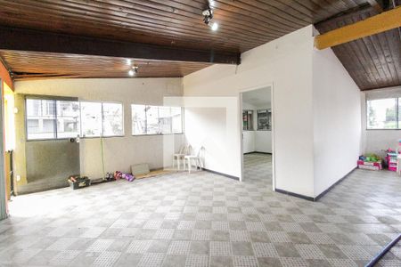 Casa à venda com 293m², 3 quartos e 2 vagas Casa à venda com 293m², 3 quartos e 2 vagasÁrea comum - Churrasqueira