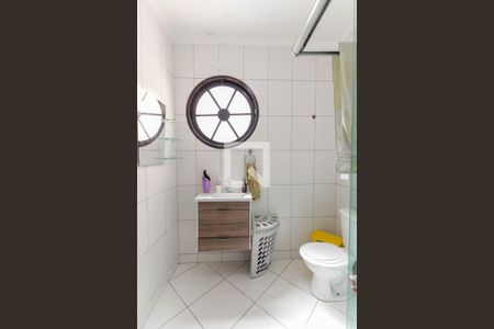 Casa à venda com 293m², 3 quartos e 2 vagas Casa à venda com 293m², 3 quartos e 2 vagasBanheiro