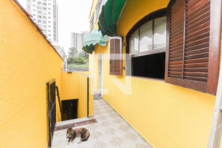 Casa à venda com 293m², 3 quartos e 2 vagas Casa à venda com 293m², 3 quartos e 2 vagasÁrea Externa