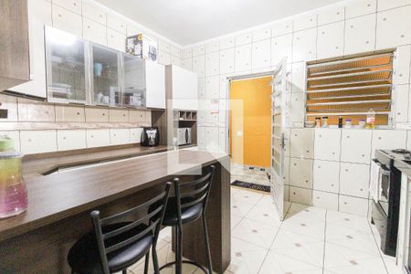 Casa à venda com 293m², 3 quartos e 2 vagas Casa à venda com 293m², 3 quartos e 2 vagasCozinha Casa 2