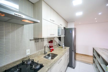 Cozinha de apartamento à venda com 2 quartos, 70m² em Chácara Seis de Outubro, São Paulo
