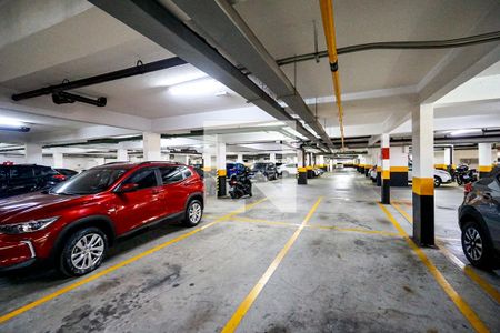 Garagem de apartamento à venda com 2 quartos, 70m² em Chácara Seis de Outubro, São Paulo