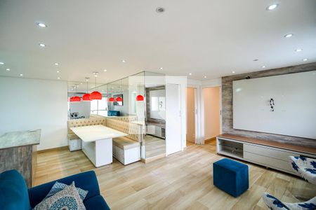 Sala de apartamento à venda com 2 quartos, 70m² em Chácara Seis de Outubro, São Paulo