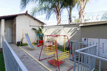 Apartamento à venda com 51m², 2 quartos e 1 vaga Apartamento à venda com 51m², 2 quartos e 1 vagaÁrea comum - Playground