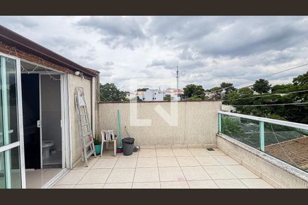 Apartamento à venda com 112m², 2 quartos e 1 vaga Apartamento à venda com 112m², 2 quartos e 1 vagaCobertura