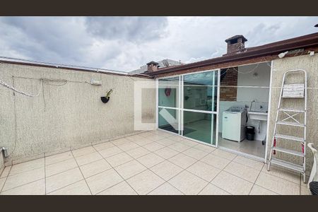 Apartamento à venda com 112m², 2 quartos e 1 vaga Apartamento à venda com 112m², 2 quartos e 1 vagaCobertura