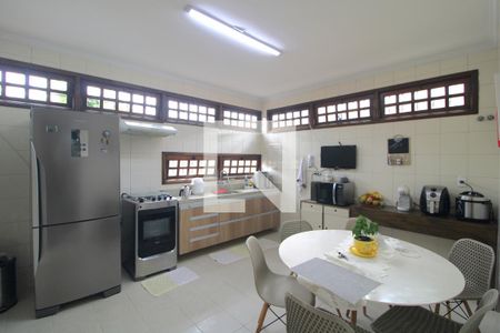 Casa à venda com 300m², 3 quartos e 10 vagasCozinha