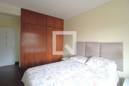 Casa à venda com 300m², 3 quartos e 10 vagasSuíte