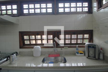 Casa à venda com 300m², 3 quartos e 10 vagasPia da cozinha