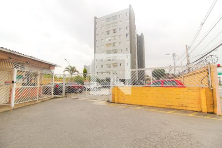 Apartamento para alugar com 68m², 3 quartos e 1 vagaFachada