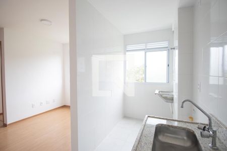 Apartamento para alugar com 45m², 2 quartos e 1 vaga Apartamento para alugar com 45m², 2 quartos e 1 vagaCozinha e Área de Serviço