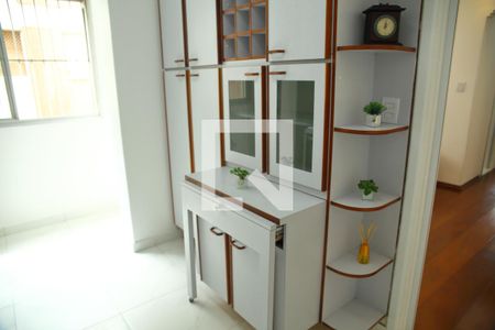 Apartamento à venda com 62m², 2 quartos e 1 vagaCozinha - Armários