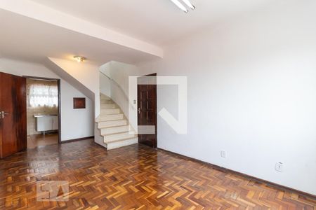 Casa à venda com 3 quartos, 231m² em Alto de Pinheiros, São Paulo