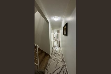 Corredor de casa para alugar com 4 quartos, 156m² em Jardim, Santo André