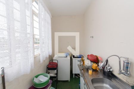 Casa à venda com 360m², 5 quartos e 4 vagasÁrea de Serviço