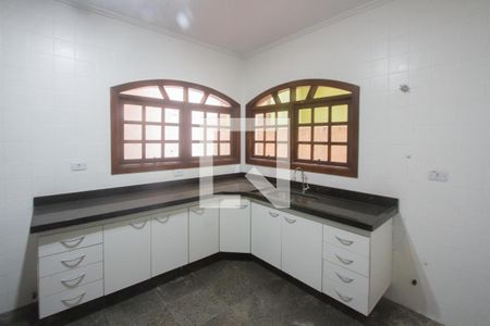 Casa de condomínio à venda com 260m², 3 quartos e 4 vagas Casa de condomínio à venda com 260m², 3 quartos e 4 vagasCozinha
