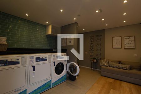 Apartamento à venda com 34m², 2 quartos e sem vagaÁrea comum - Lavanderia