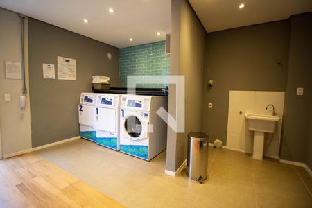 Apartamento à venda com 34m², 2 quartos e sem vagaÁrea comum - Lavanderia