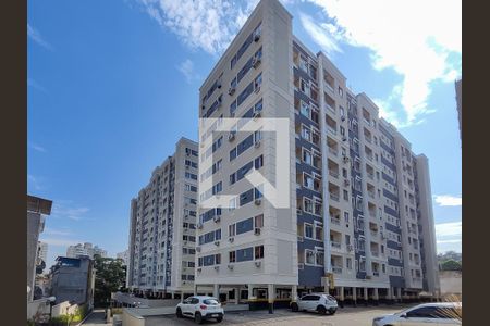 Apartamento para alugar com 50m², 2 quartos e 1 vagaFachada e portaria