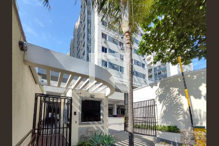 Apartamento para alugar com 50m², 2 quartos e 1 vagaFachada e portaria