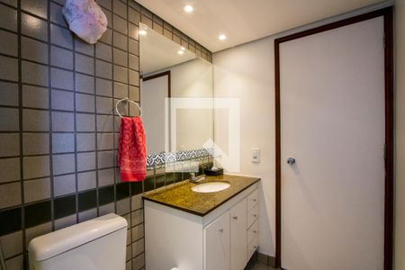 Apartamento para alugar com 70m², 2 quartos e 2 vagasBanheiro