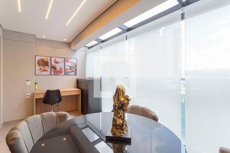 Varanda de kitnet/studio para alugar com 1 quarto, 42m² em Indianópolis, São Paulo