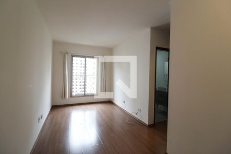 Sala de apartamento para alugar com 1 quarto, 42m² em Indianópolis, São Paulo