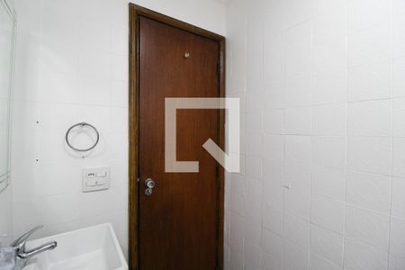 Banheiro de apartamento para alugar com 1 quarto, 42m² em Indianópolis, São Paulo