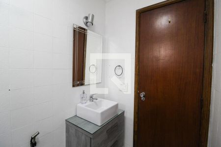 Banheiro de apartamento para alugar com 1 quarto, 42m² em Indianópolis, São Paulo