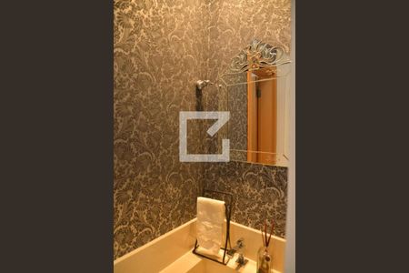 Apartamento para alugar com 130m², 3 quartos e 3 vagasBanheiro de serviço