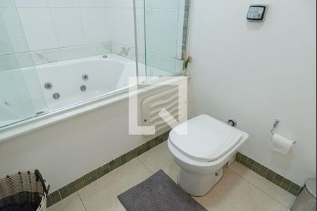 Apartamento à venda com 110m², 2 quartos e 1 vagaBanheiro da Suíte