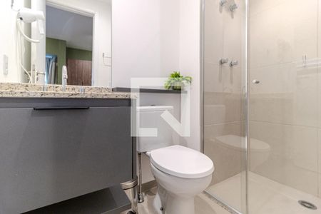 Banheiro de kitnet/studio para alugar com 1 quarto, 26m² em Vila Buarque, São Paulo