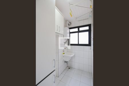 Apartamento à venda com 66m², 3 quartos e 1 vagaÁrea de serviço