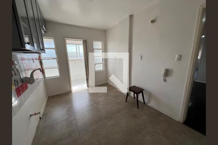 Apartamento para alugar com 114m², 3 quartos e sem vagaCozinha